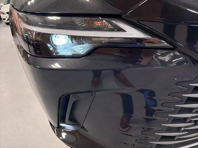 Used 2023 Lexus RX 350 Premium Plus w/ Accessory Package AWD/4WD image 32