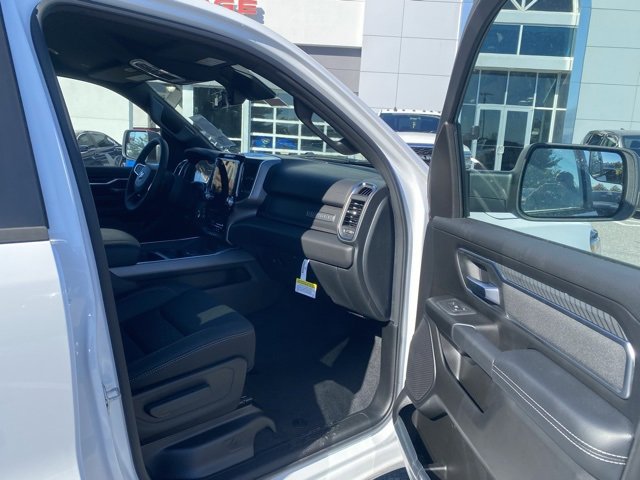 New 2026 RAM 1500 4x4 Crew Cab image 27