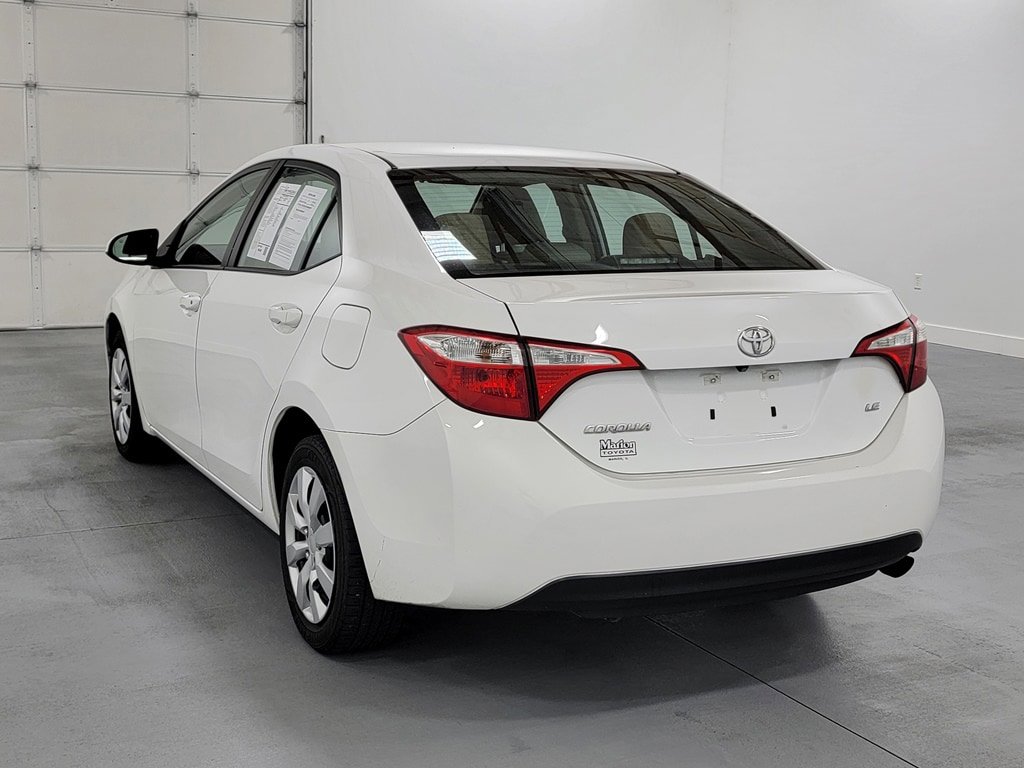 Used 2015 Toyota Corolla LE FWD image 6