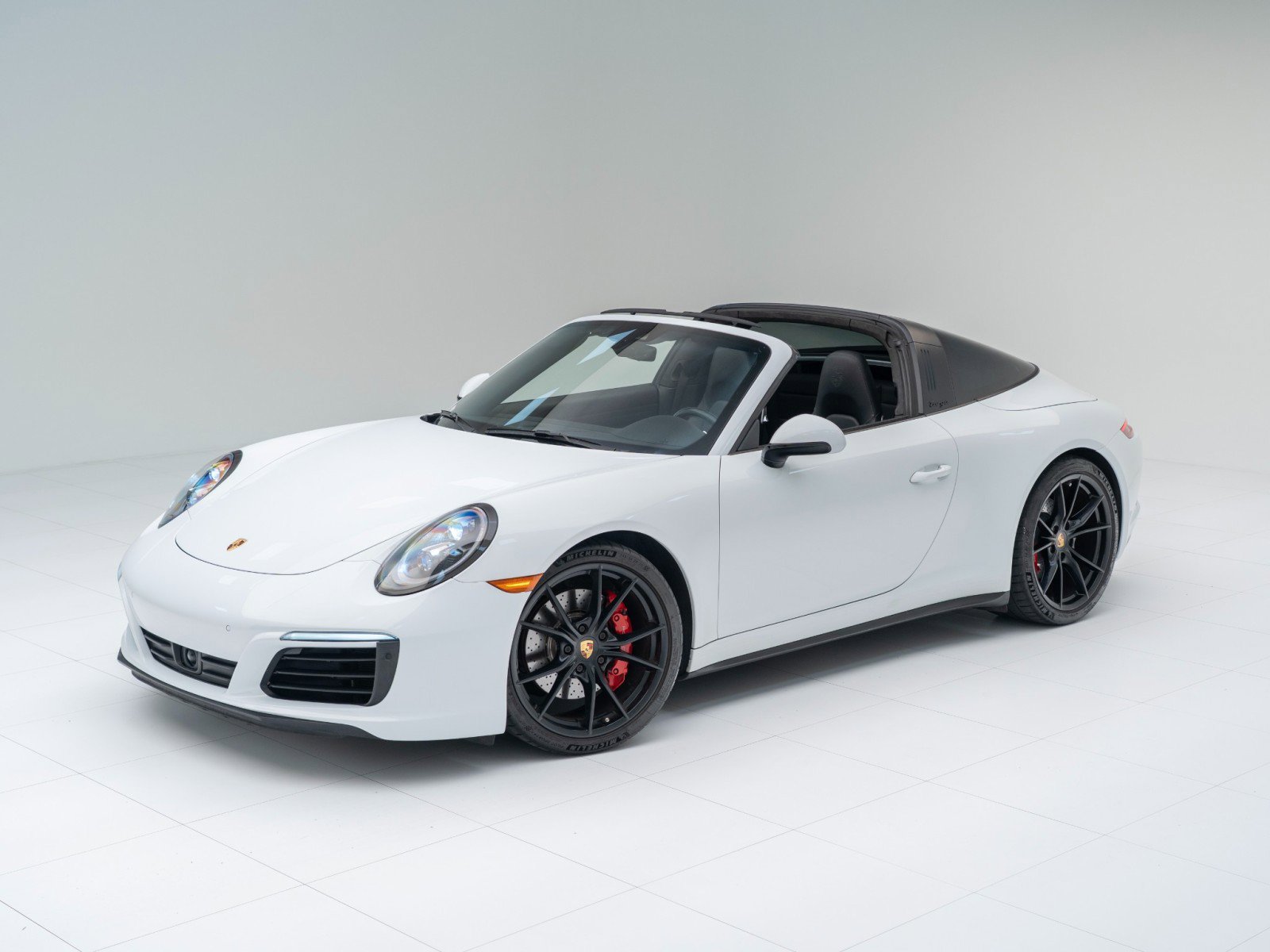 Certified 2019 Porsche 911 Targa 4S AWD/4WD image 1