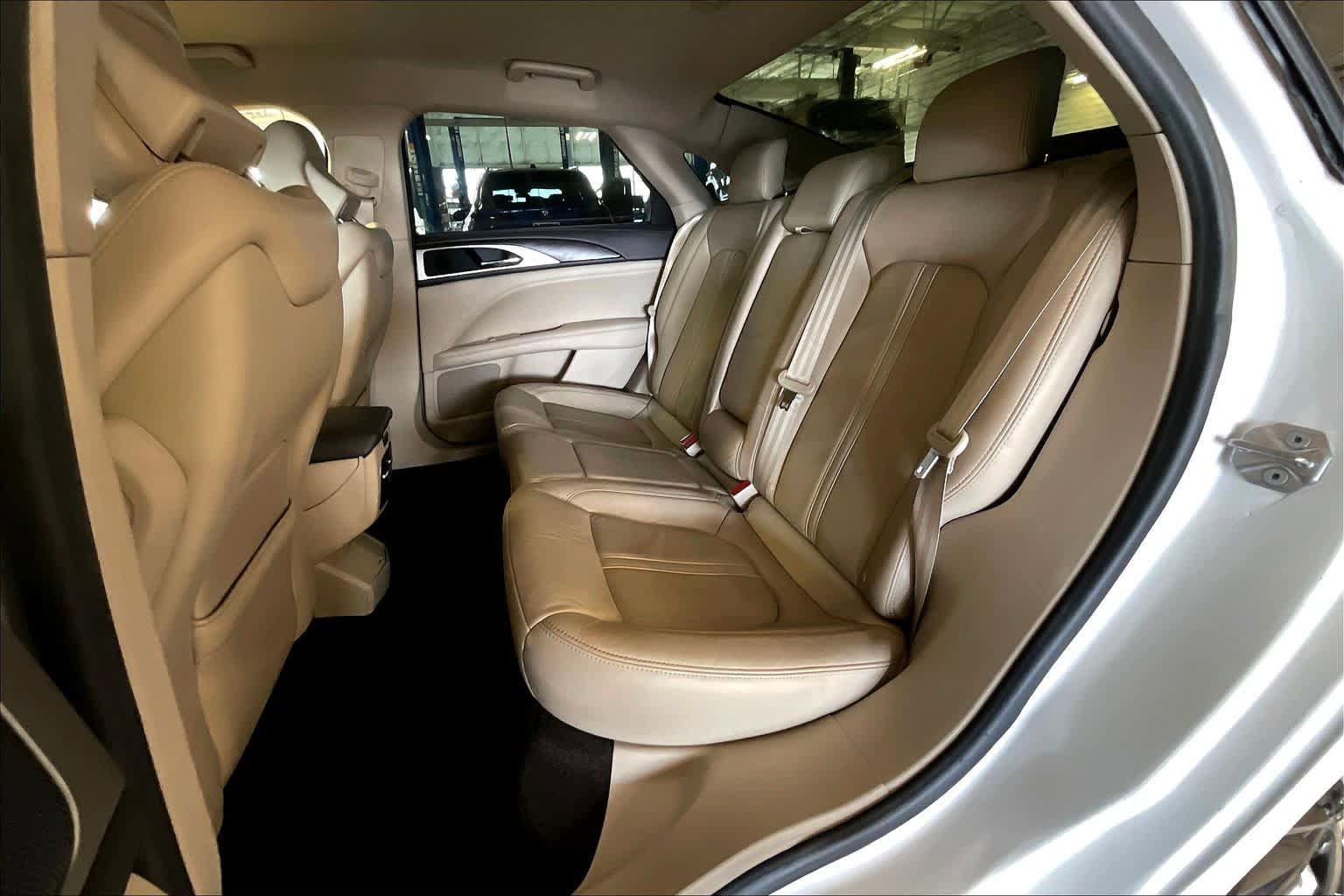 Used 2018 Lincoln MKZ Select w/ Climate Package image 19