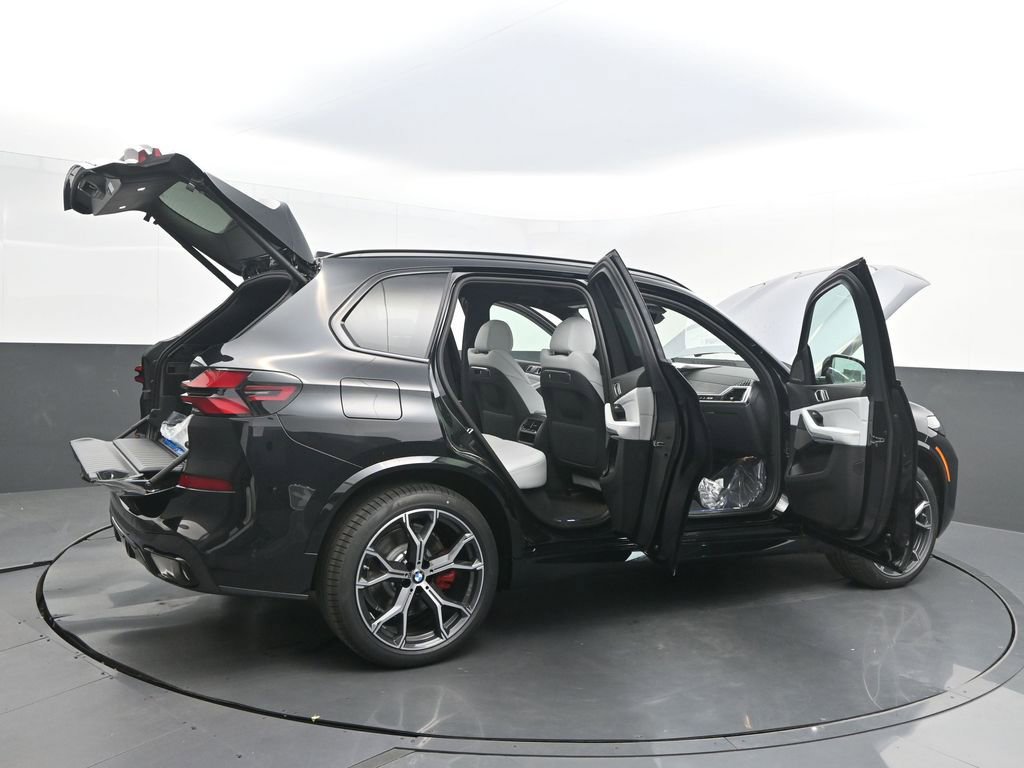 New 2026 BMW X5 xDrive50e w/ M Sport Package AWD/4WD image 55