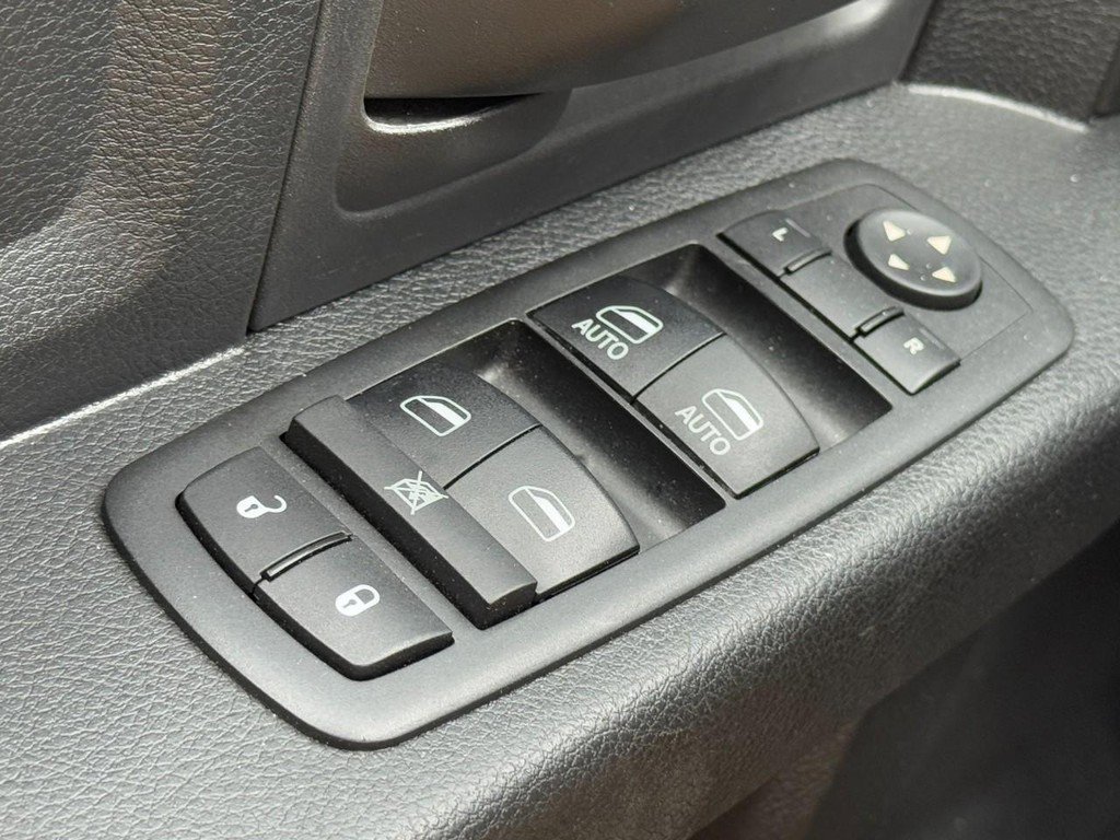 Used 2017 RAM 1500 Express w/ Express Value Package AWD/4WD image 22