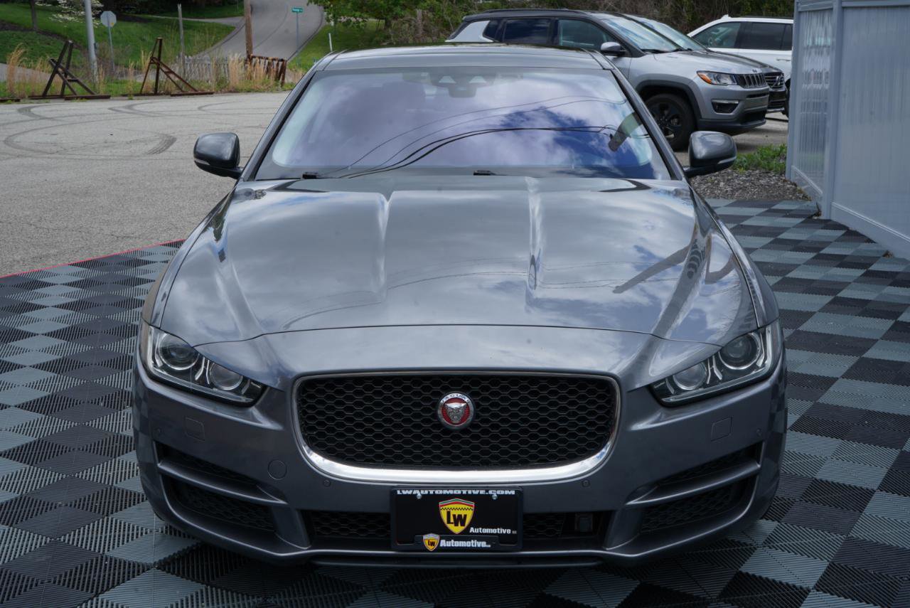 Used 2018 Jaguar XE Prestige AWD/4WD image 14