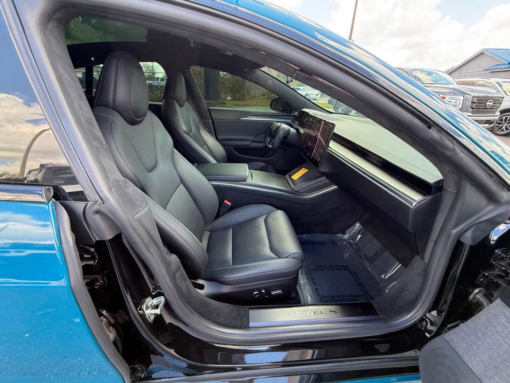 Used 2022 Tesla Model S Plaid image 35