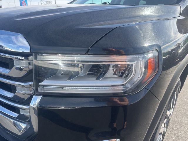 Used 2023 GMC Acadia SLT image 24