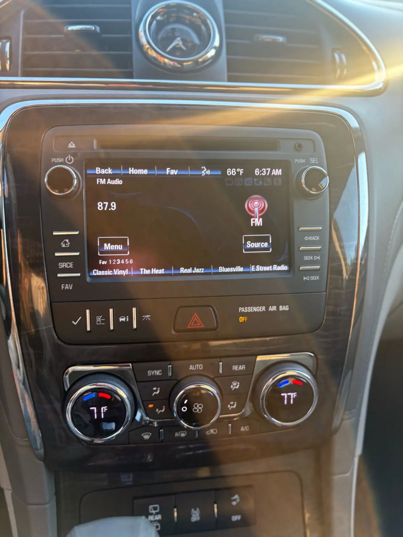 Used 2017 Buick Enclave Convenience FWD image 15