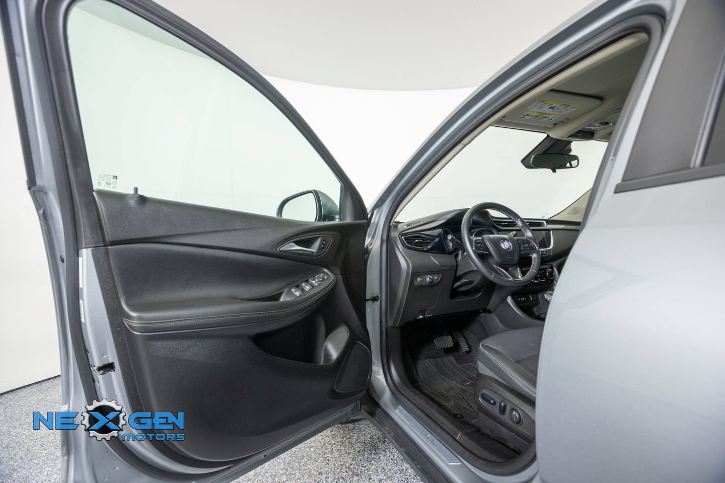 Used 2023 Buick Encore GX Preferred w/ Cold Weather Comfort Package AWD/4WD image 9