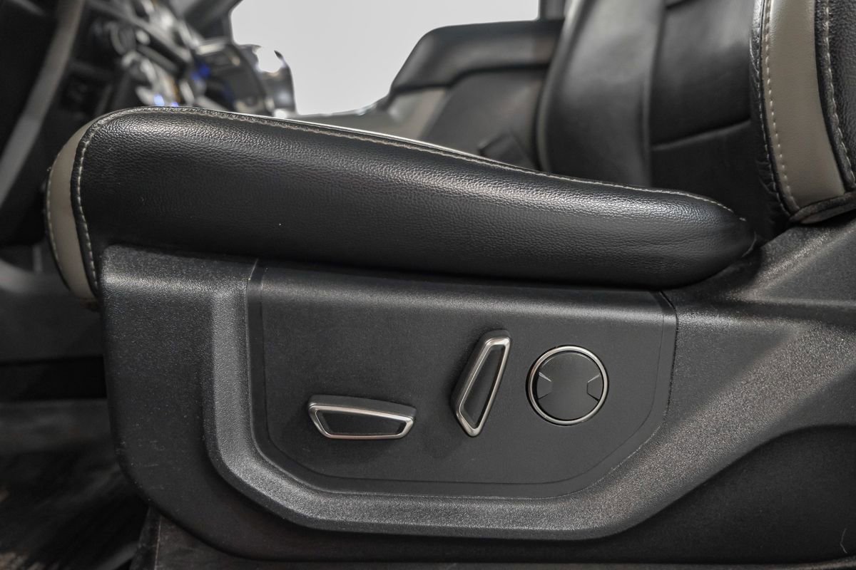 Used 2018 Ford F150 Raptor w/ Equipment Group 802A Luxury image 34