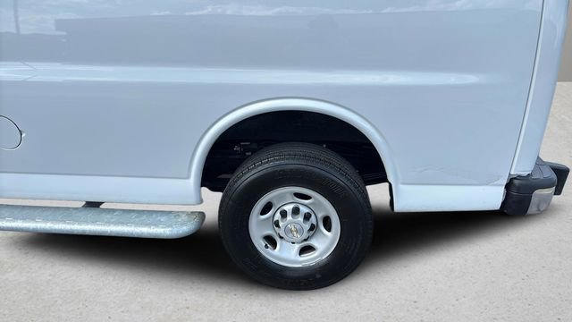 Used 2024 Chevrolet Express 2500 w/ Driver Convenience Package RWD image 33
