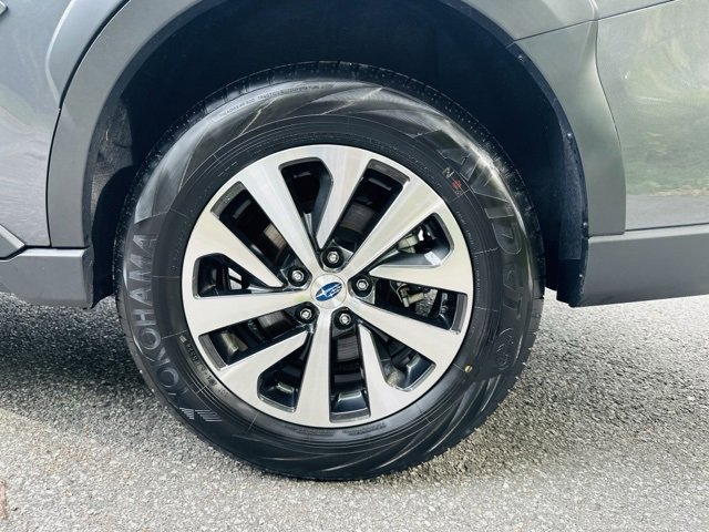 Used 2025 Subaru Outback Premium image 26