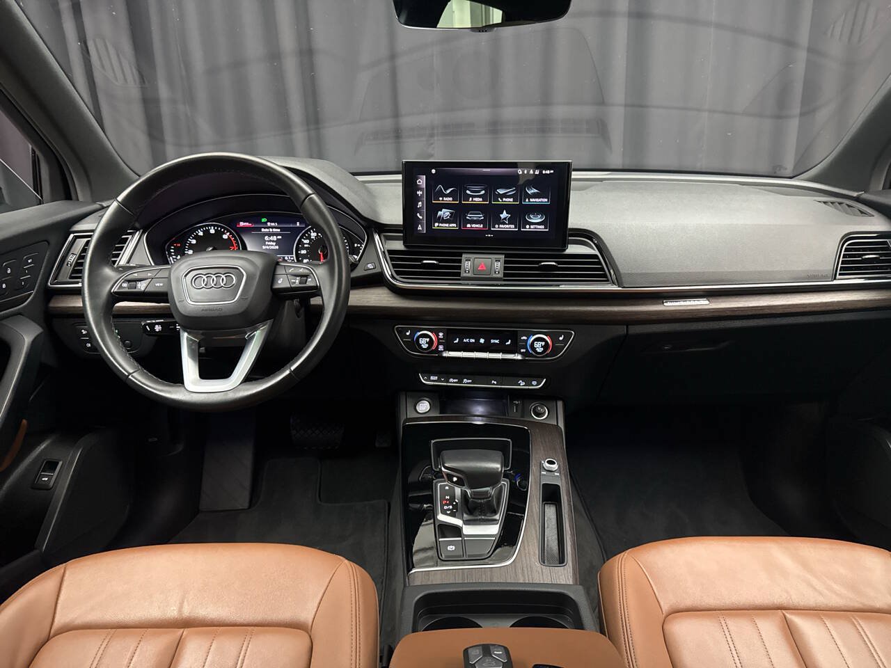 Used 2023 Audi Q5 2.0T Premium w/ Convenience Package AWD/4WD image 22