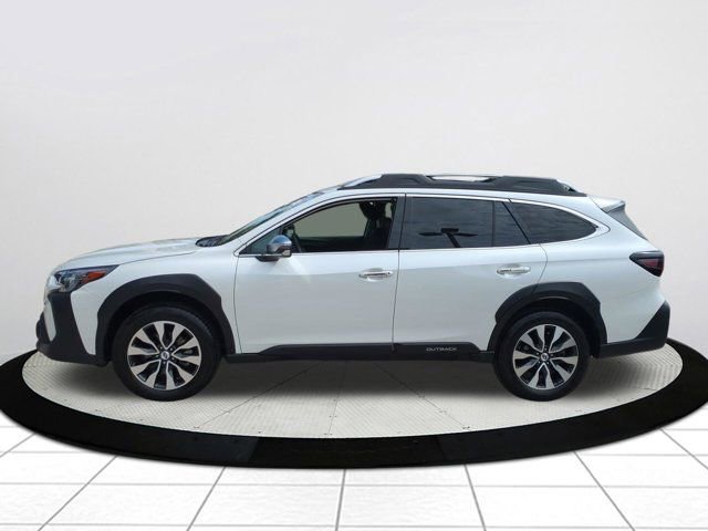 Used 2023 Subaru Outback Touring image 6