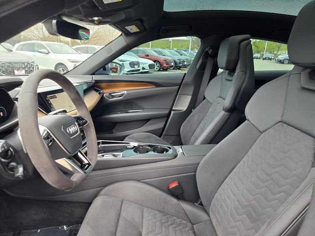 Used 2022 Audi e-tron GT Premium Plus image 26