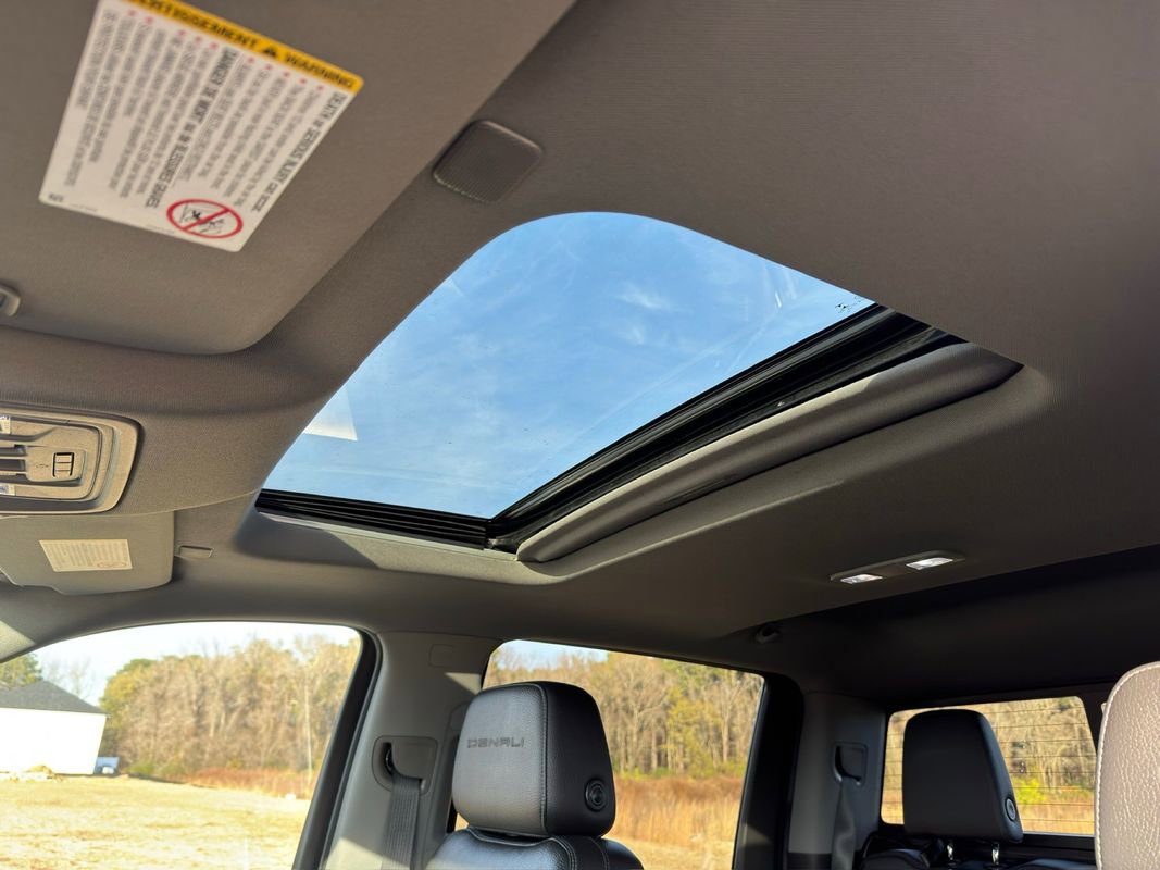 Used 2020 GMC Sierra 2500 Denali w/ Denali Ultimate Package image 17