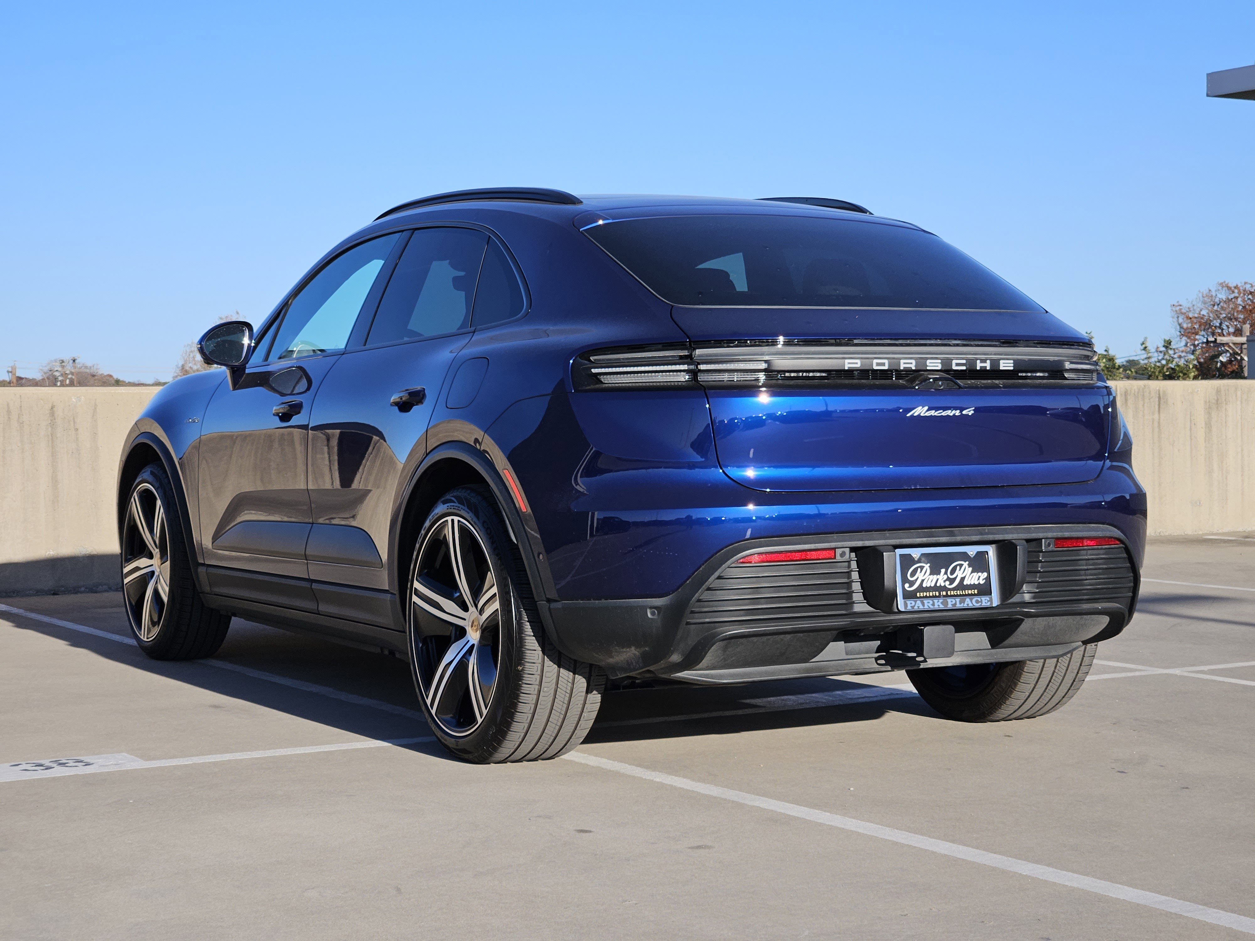 Certified 2024 Porsche Macan 4 Electric image 3