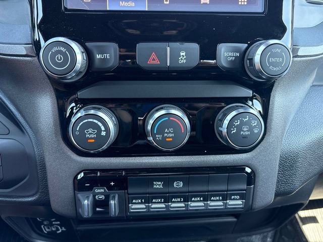New 2026 RAM 3500 Tradesman w/ Chrome Appearance Group A AWD/4WD image 30