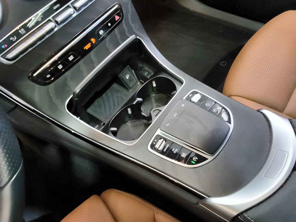 Used 2023 Mercedes-Benz GLC 300 4MATIC Coupe image 21