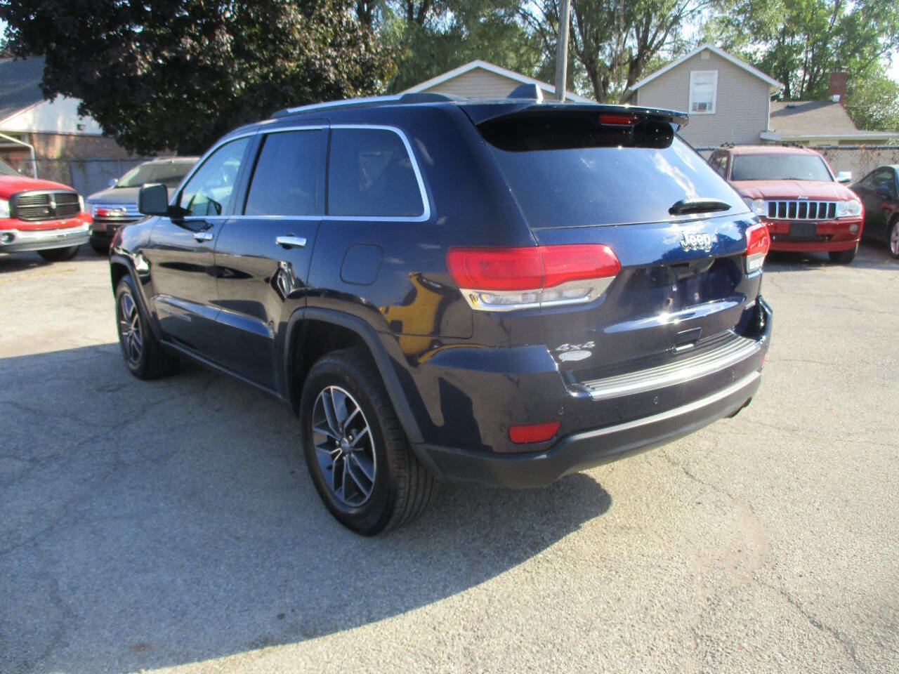 Used 2018 Jeep Grand Cherokee Limited image 5