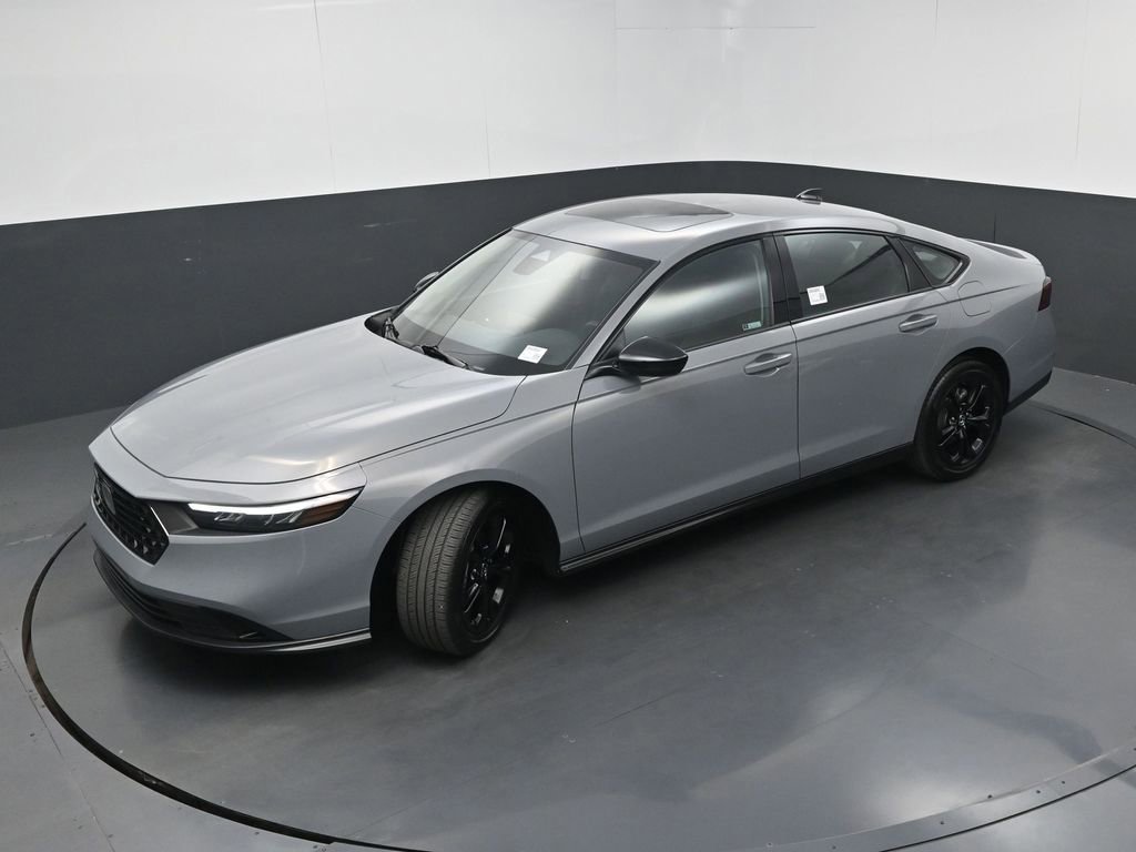 Used 2025 Honda Accord SE image 30