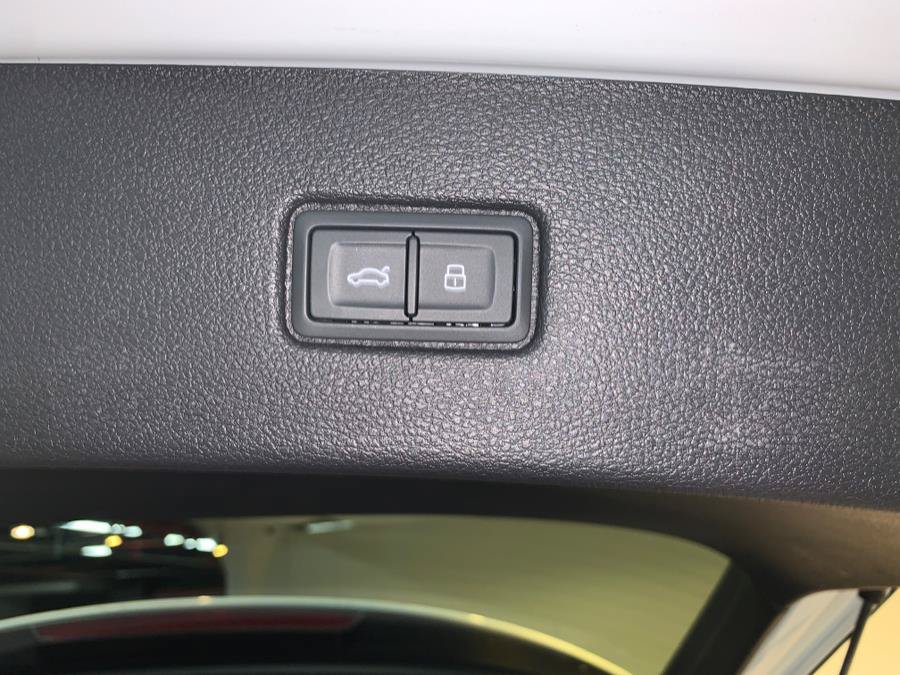 Used 2023 Audi Q7 3.0T Prestige AWD/4WD image 55