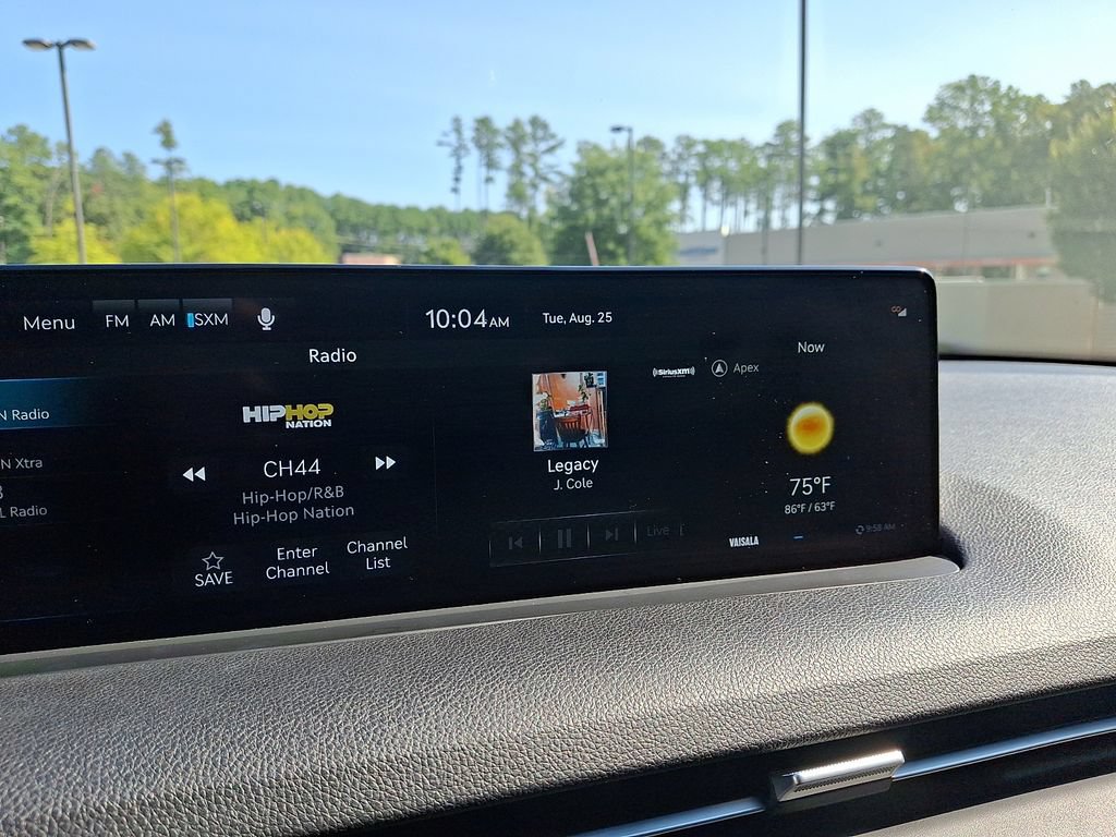Used 2023 Genesis Electrified GV70 AWD/4WD image 17