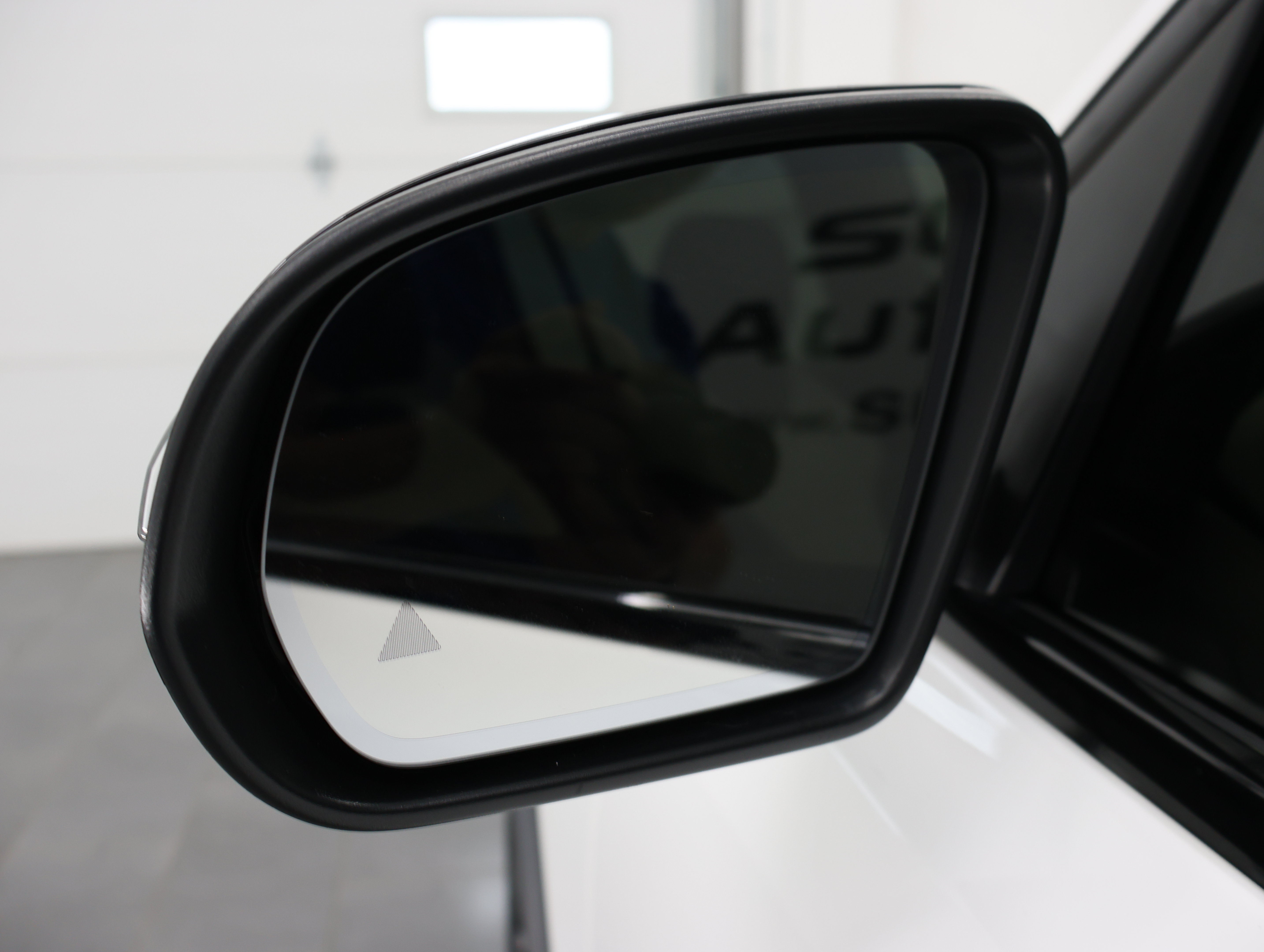 Used 2022 Mercedes-Benz GLB 35 AMG 4MATIC image 41