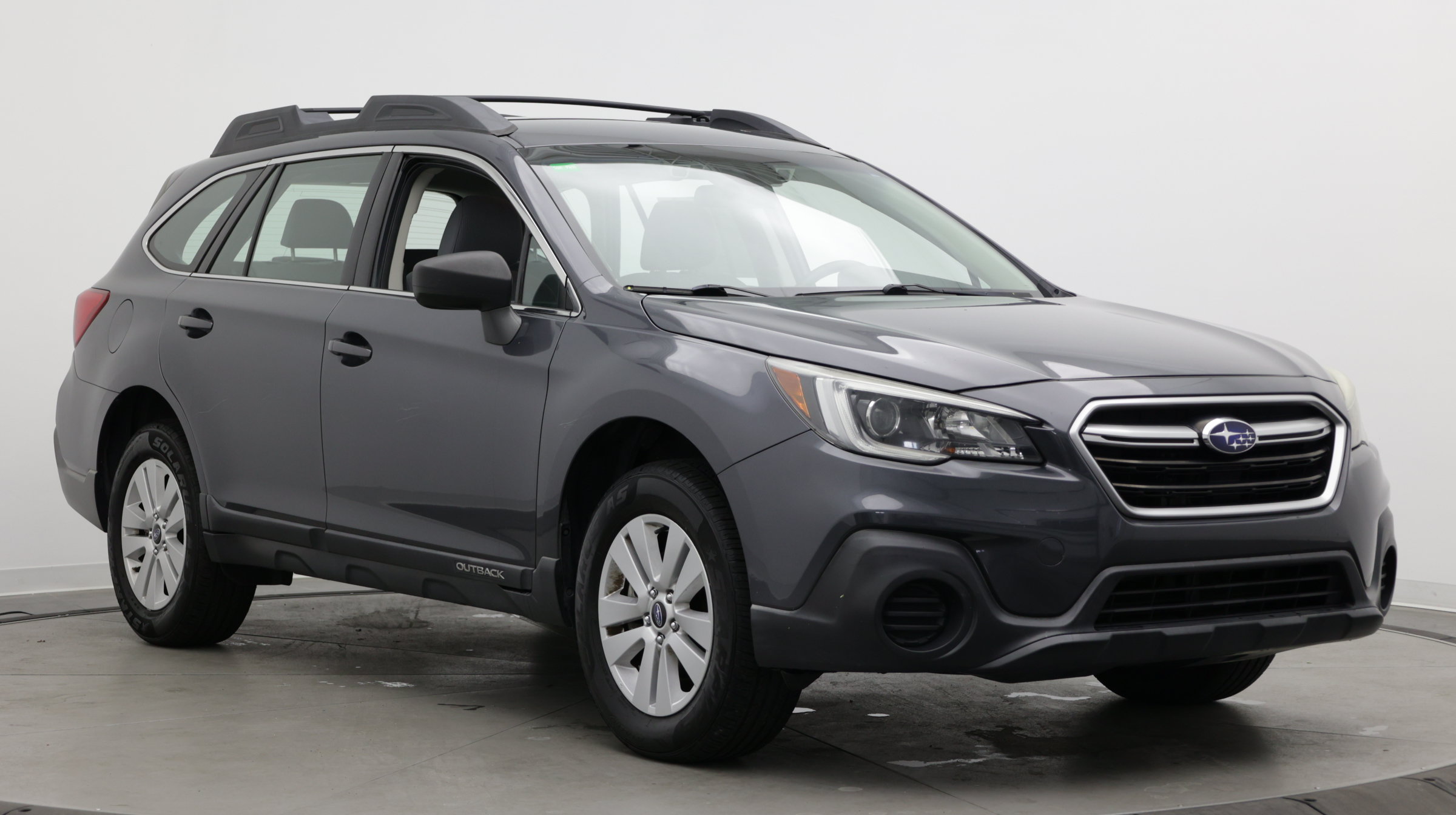 Used 2019 Subaru Outback 2.5i AWD/4WD image 3