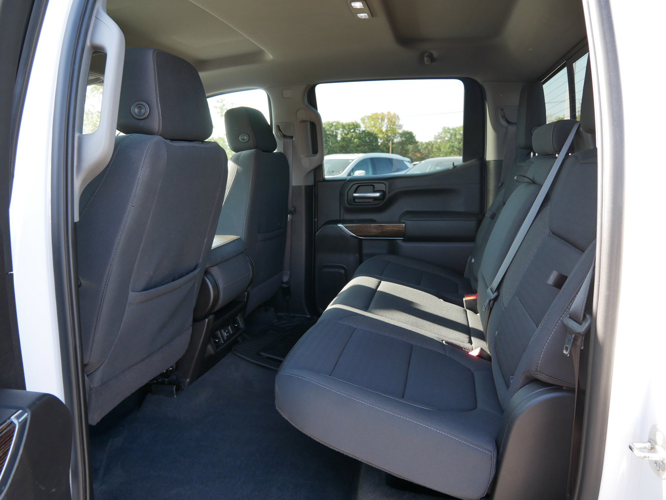 Used 2020 GMC Sierra 1500 SLE w/ SLE Value Package image 12