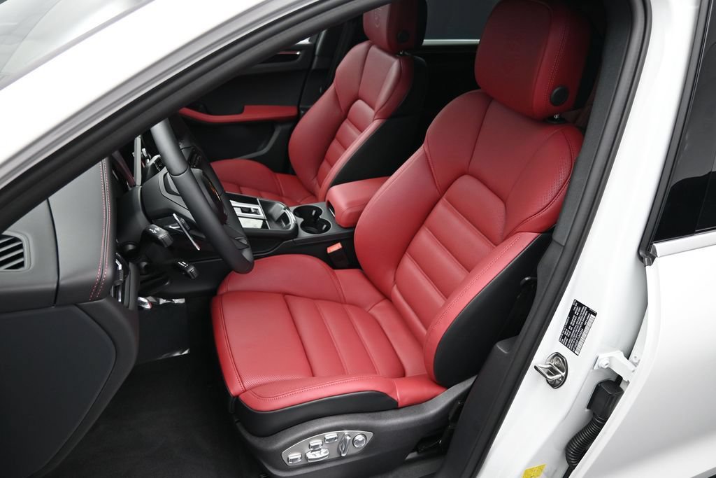 New 2026 Porsche Macan S AWD/4WD image 6