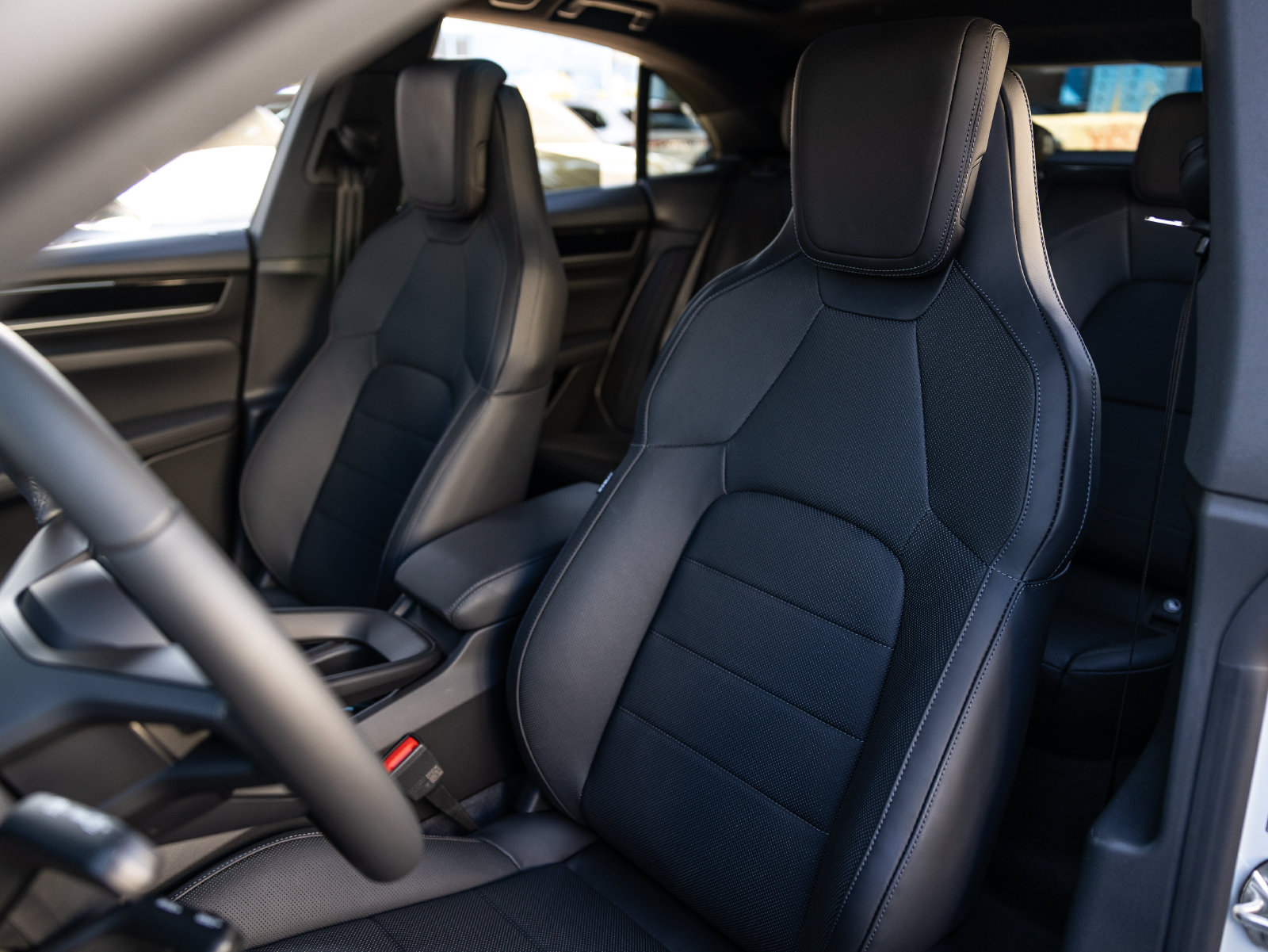New 2026 Porsche Macan Electric RWD image 5