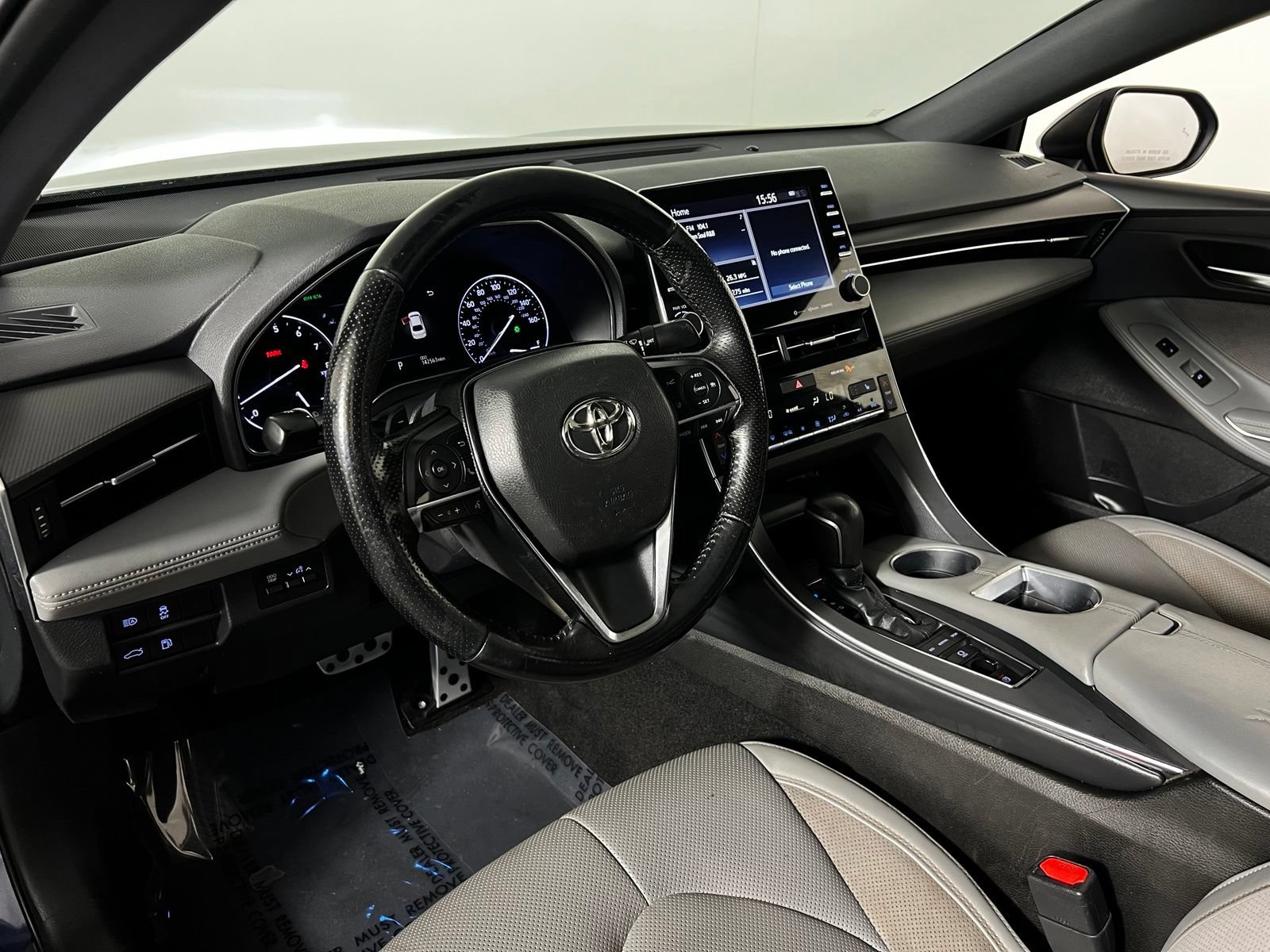 Used 2019 Toyota Avalon XSE FWD image 13