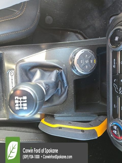 Used 2023 Ford Bronco Badlands image 12