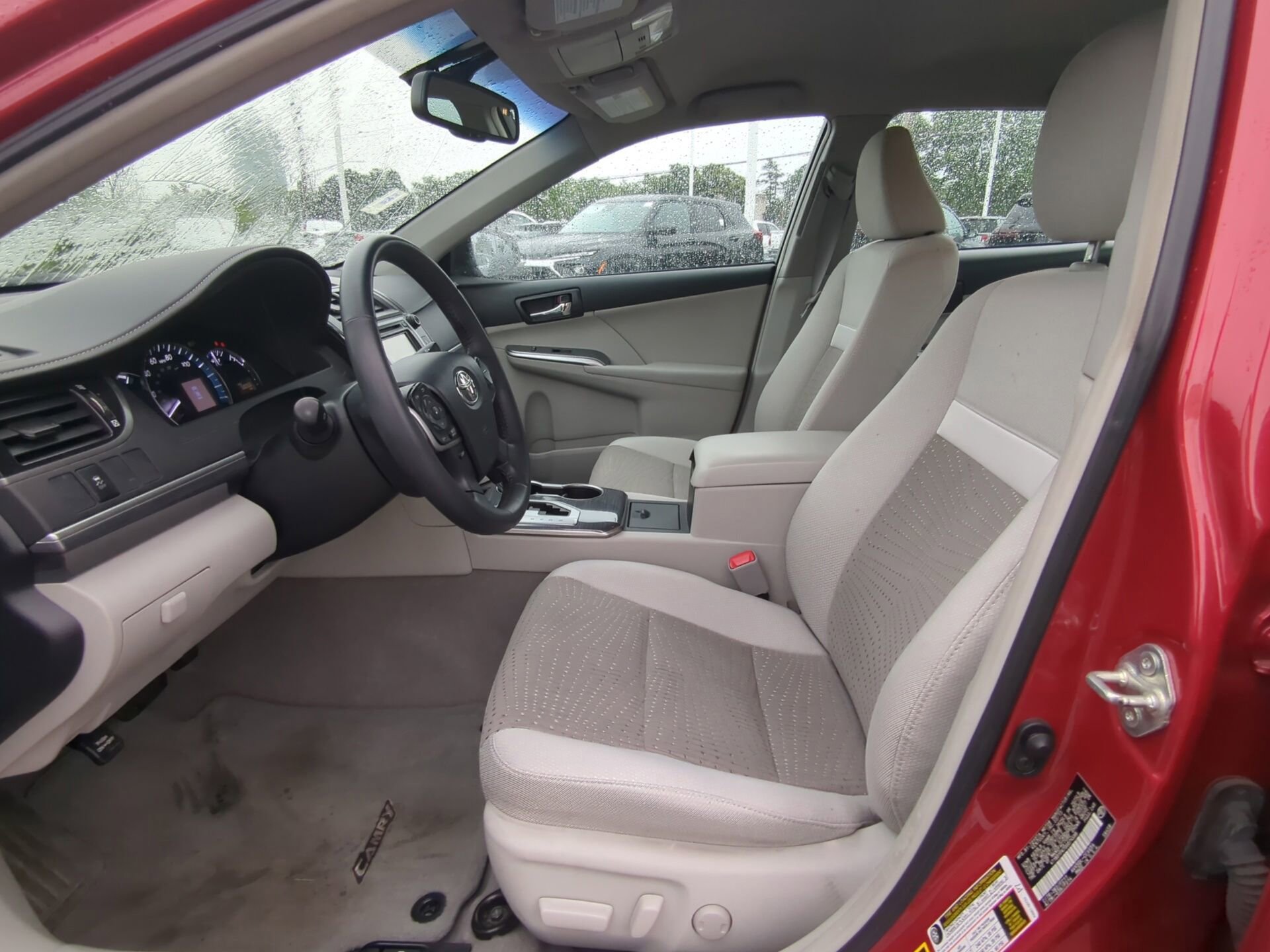 Used 2013 Toyota Camry XLE FWD image 16