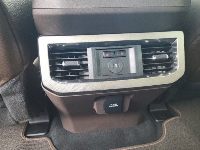 New 2025 Ford F250 King Ranch w/ Chrome Package image 34