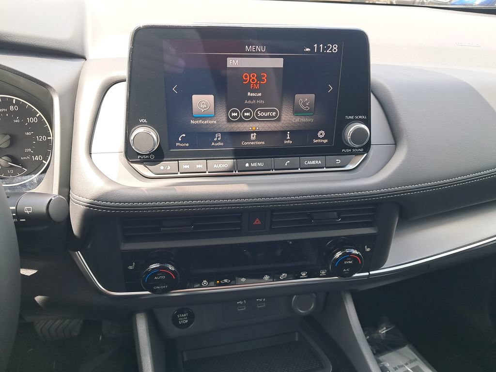 New 2026 Nissan Rogue SV w/ Cold Weather Package AWD/4WD image 19