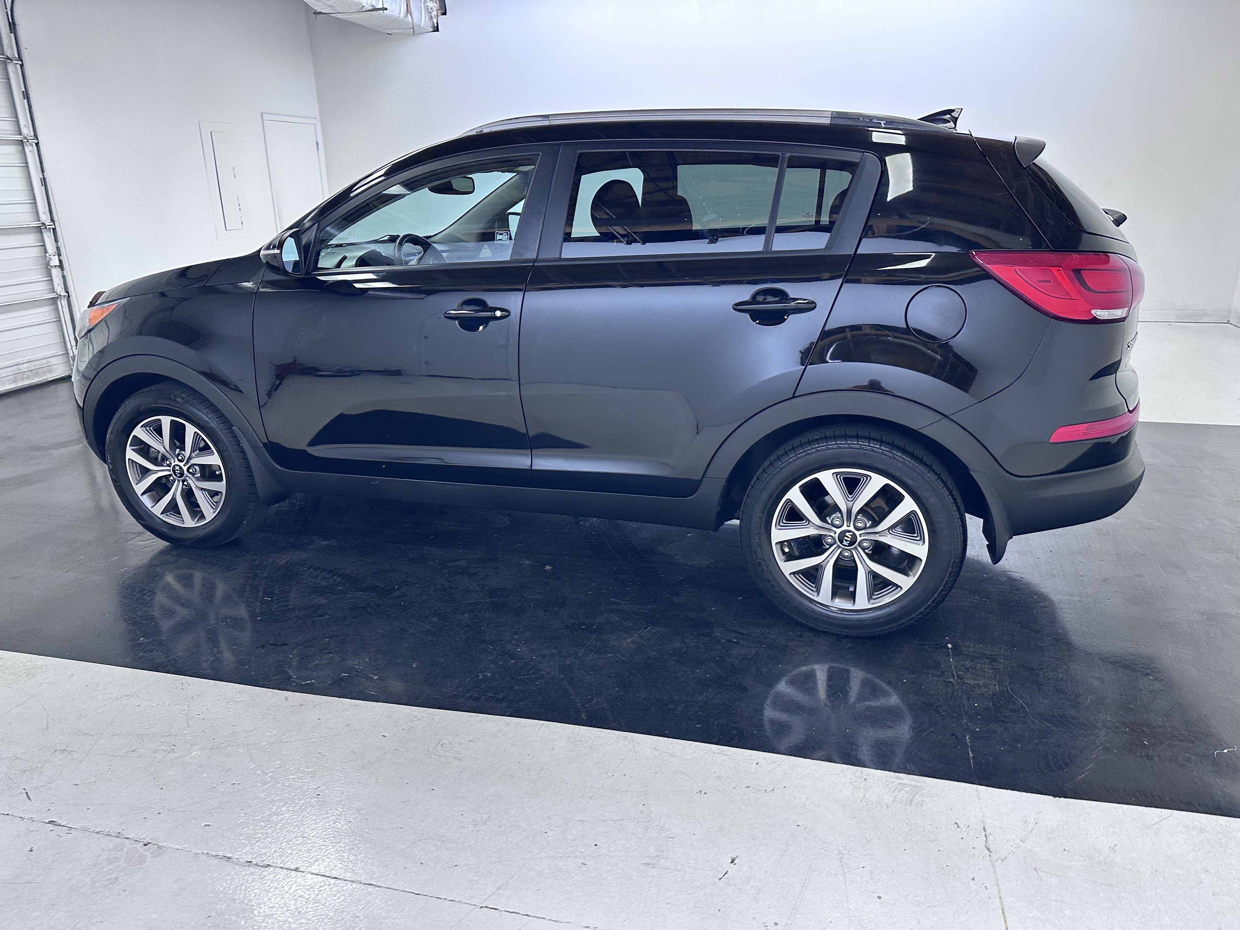 Used 2014 Kia Sportage LX image 9