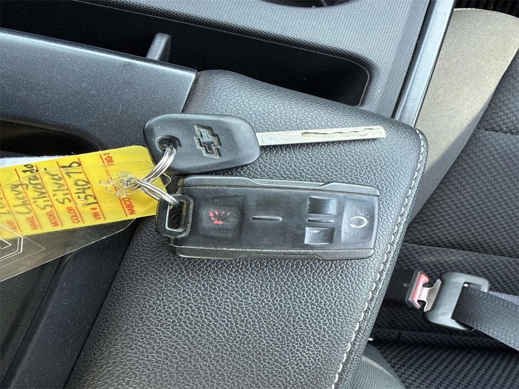 Used 2016 Chevrolet Silverado 1500 LT w/ All Star Edition image 32