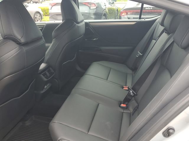 Used 2024 Lexus ES 300h F Sport w/ Accessory Package (Z2) FWD image 8