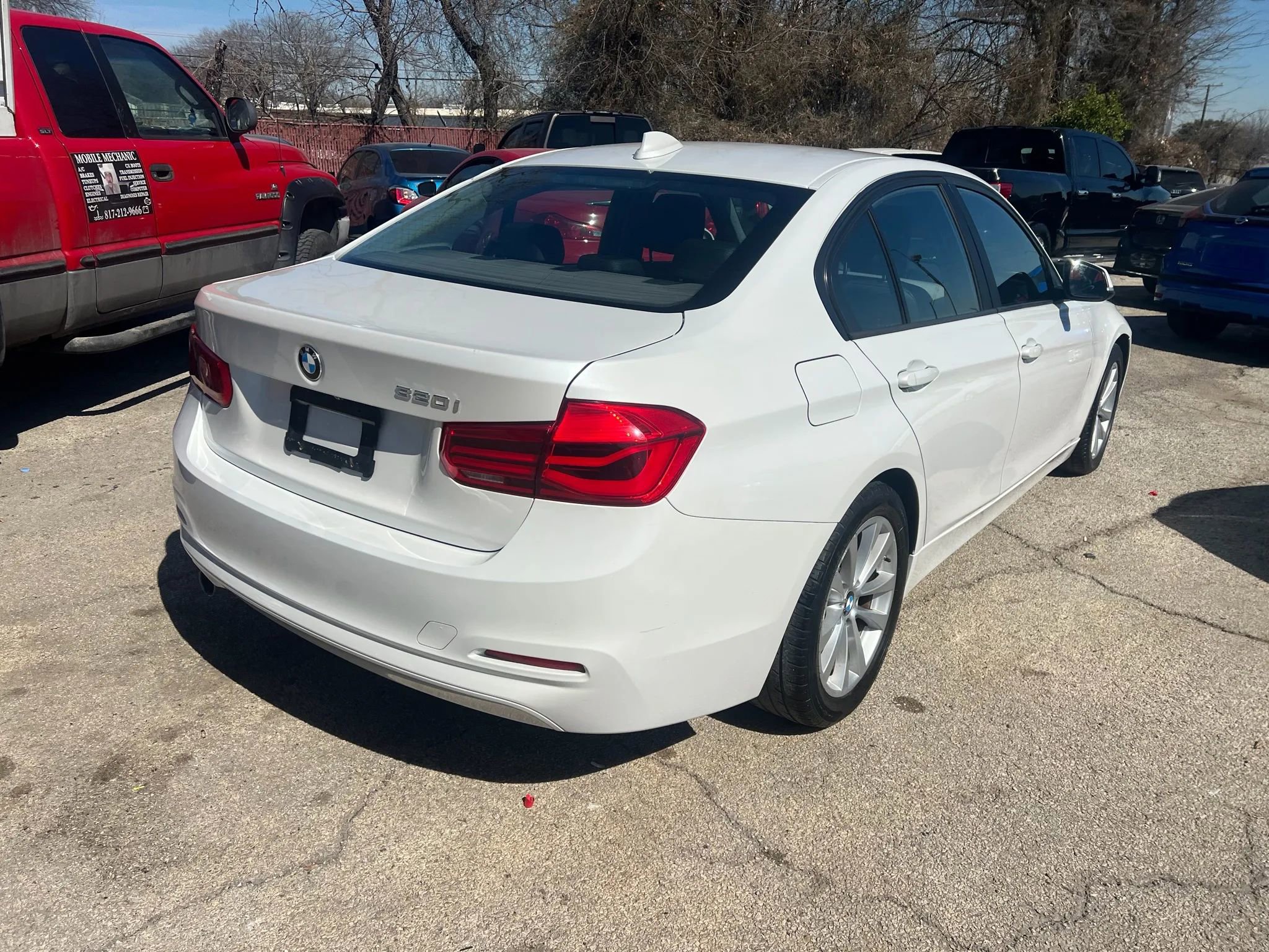 Used 2018 BMW 320i Sedan image 7