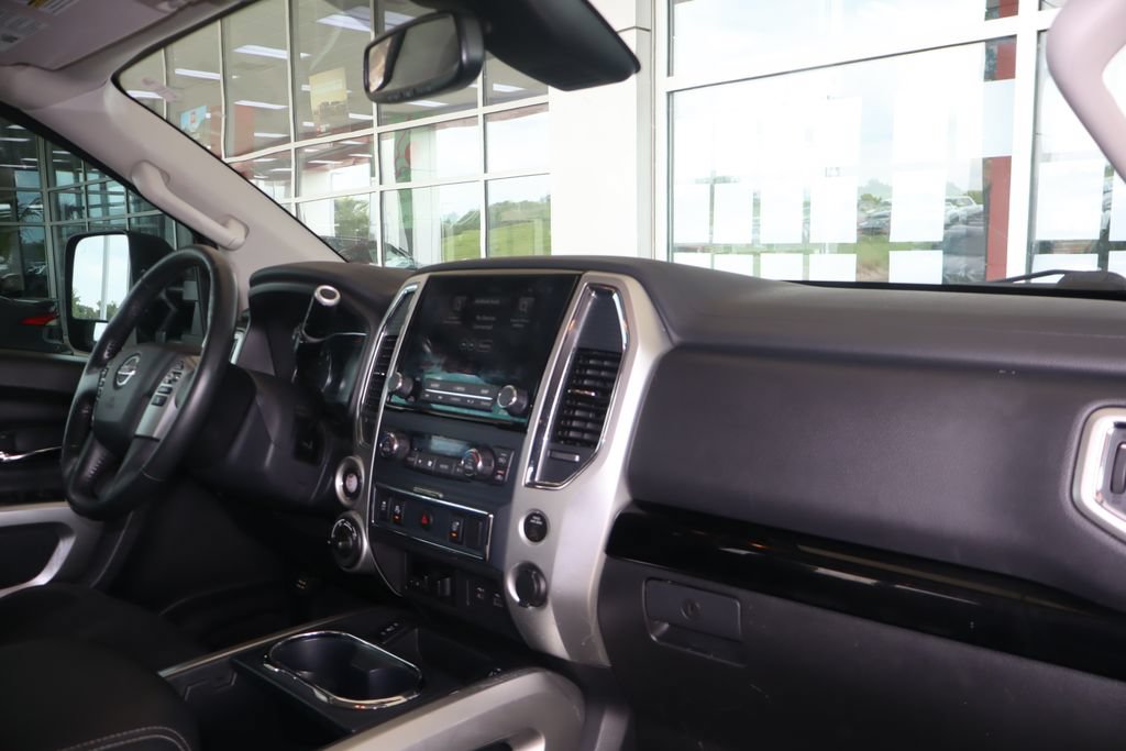 Used 2021 Nissan Titan SV w/ SV Convenience Package AWD/4WD image 40