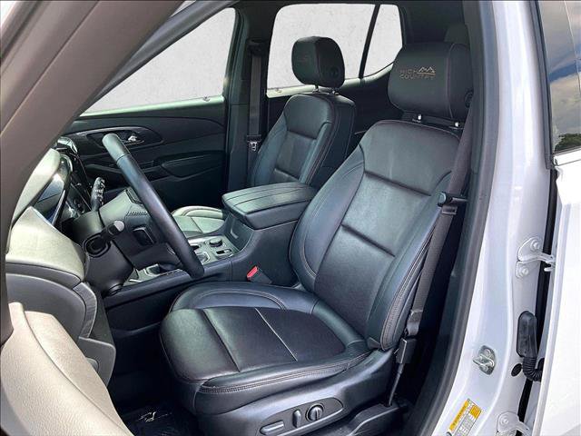 Used 2022 Chevrolet Traverse High Country FWD image 27