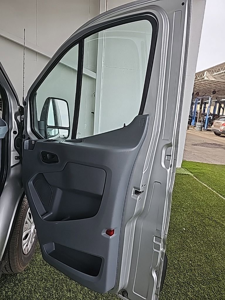 Used 2019 Ford Transit 150 XLT image 24