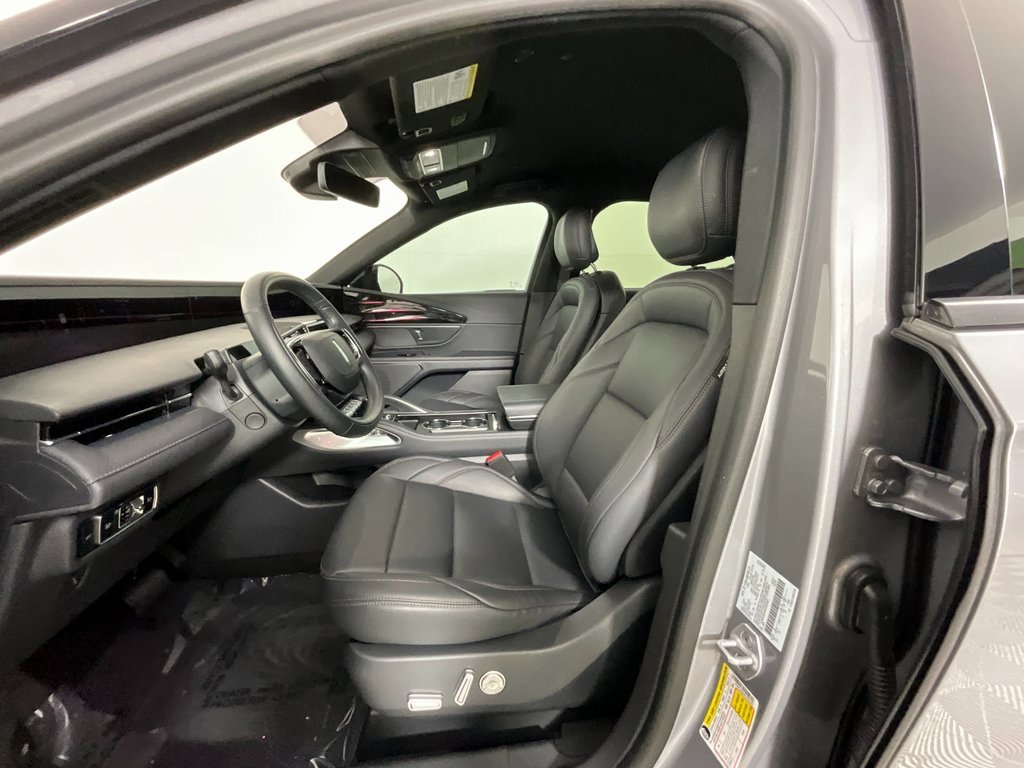 Used 2025 Lincoln Nautilus Premier w/ Jet Appearance Package image 14