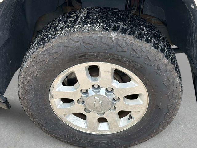 Used 2012 Chevrolet Silverado 2500 LTZ w/ LTZ Plus Package AWD/4WD image 11