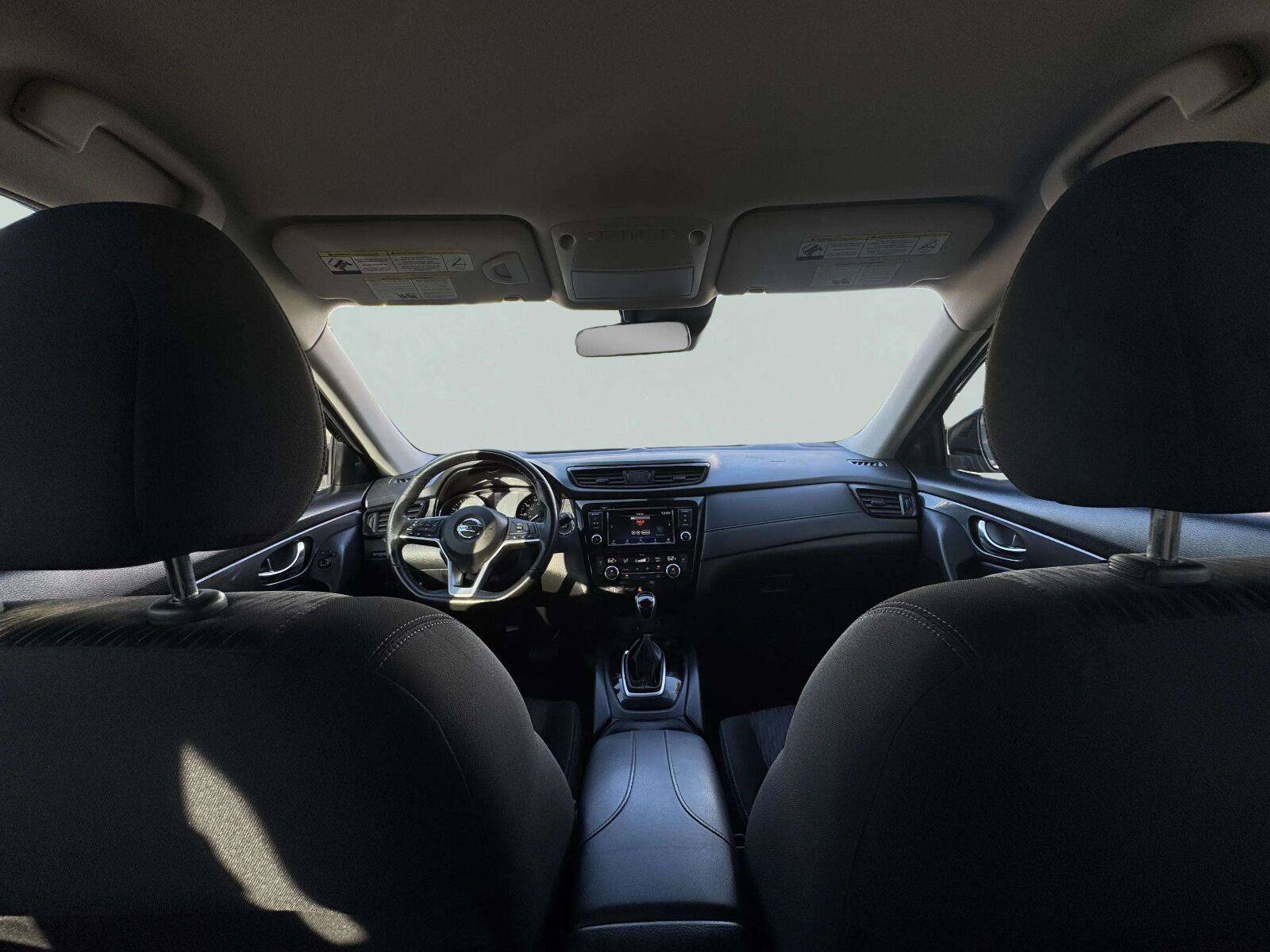 Used 2019 Nissan Rogue SV FWD image 38