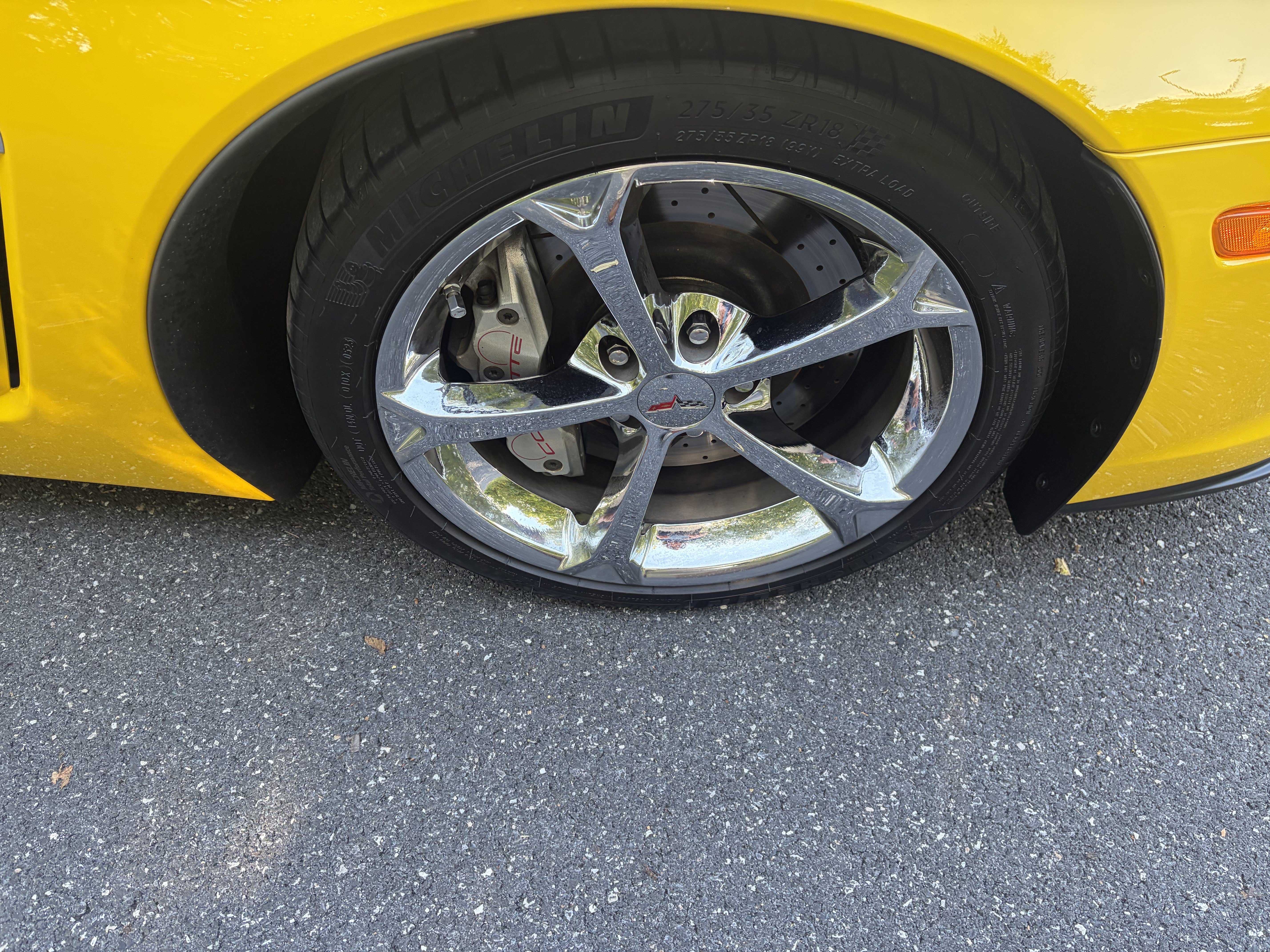 Used 2010 Chevrolet Corvette Grand Sport w/ Preferred Equipment Group RWD image 13