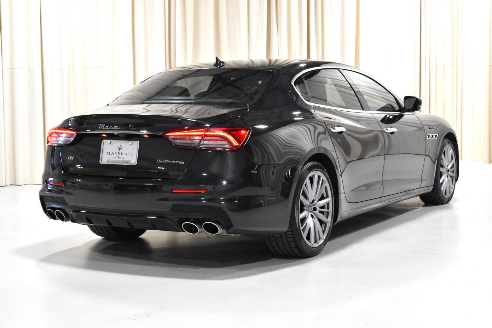 Certified 2024 Maserati Quattroporte Modena Ultima Q4 AWD/4WD image 5