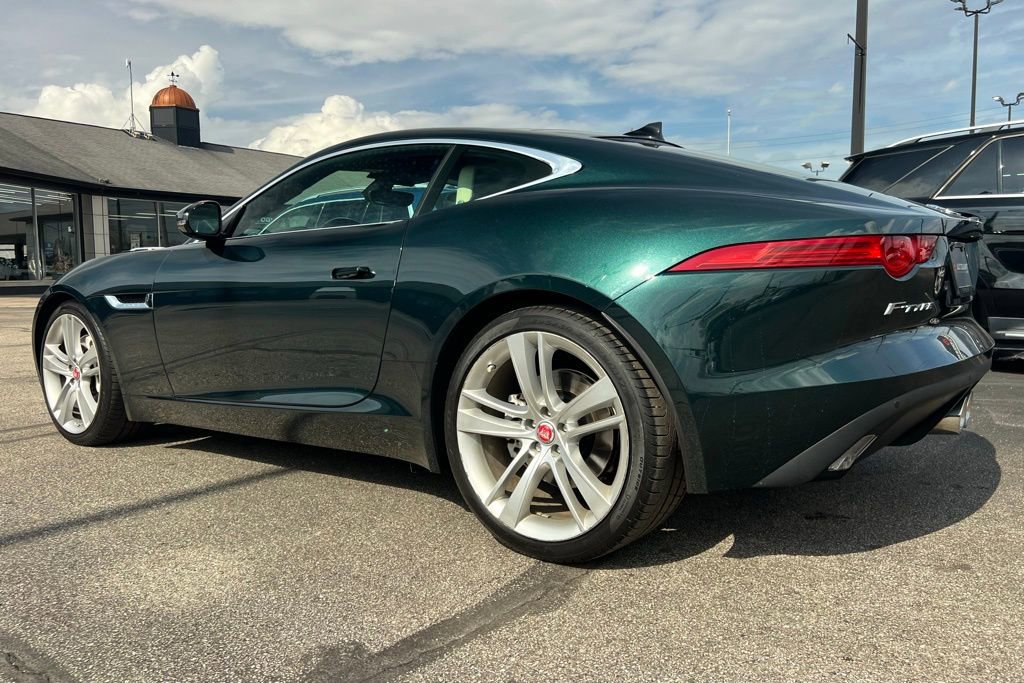 Used 2016 Jaguar F-TYPE Coupe image 4