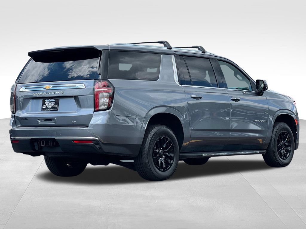 Used 2022 Chevrolet Suburban LT w/ Luxury Package AWD/4WD image 7